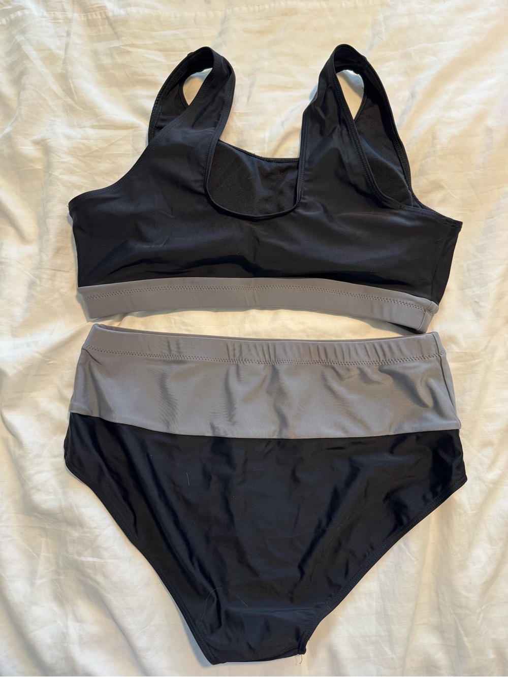 🔔 Donating Soon - Make an Offer!       
Jack Smith Rash Guard + Bikini Set Large - Picture 9 of 9